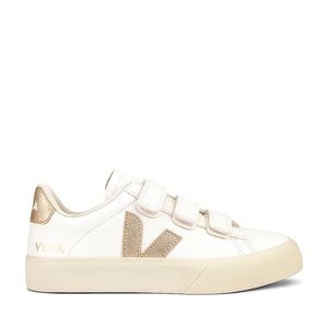 Veja Recife Sneaker in Extra White & Platine